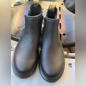 Dr. Martens Kids Black Chelsea Zip Boots